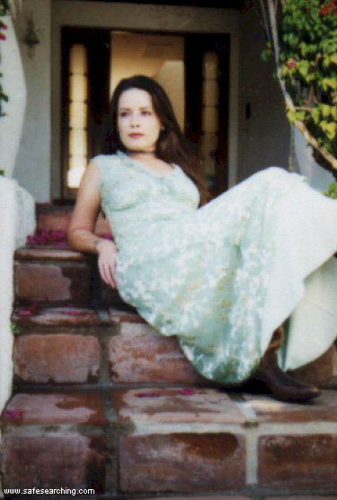 http://www.hollymcombs.com/1.jpg